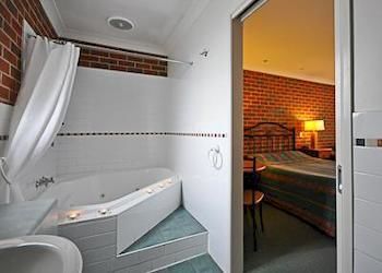 Poachers Paradise 4* Rutherglen